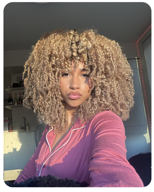 Honey Blond Kinky Curly Dream Bundles ( PRE ORDER )                              GJFYHVBN7UJ7
